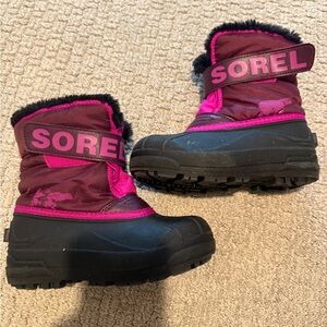 Sorel Youth Fuchsia and Black Snow Boots